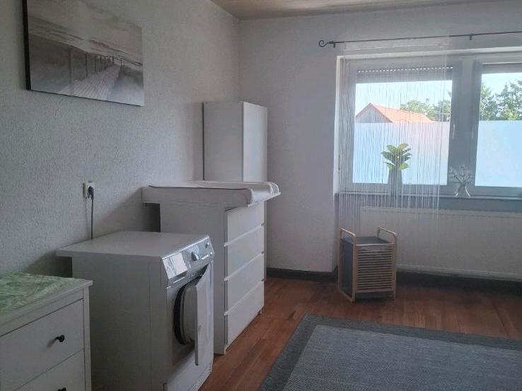Etagenwohnung Heusweiler - 4 Zimmer, 120 m&sup2;, 50&euro; | Angebot:24591377