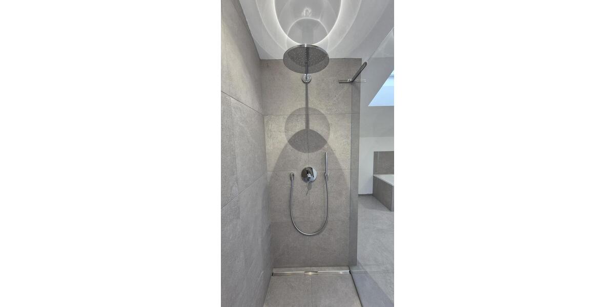 NEUBAU - ERSTBEZUG, Traumhaftes Penthouse, höchste Qualität, 6m-Panoramagaube & 360 Grad Bergblick 3 zimmer