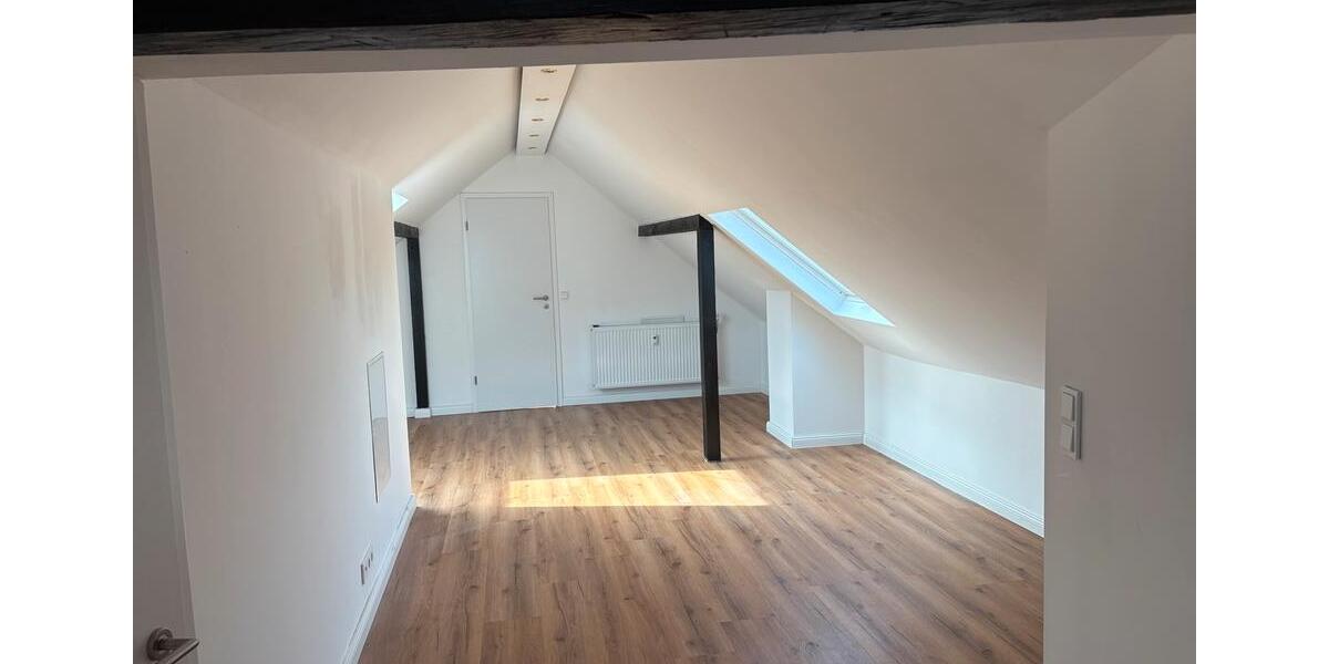 Dachgeschoßwohnung Koblenz Bisholder - 3 Zimmer, 72 m&sup2;, 1.000&euro; | Angebot:25783262