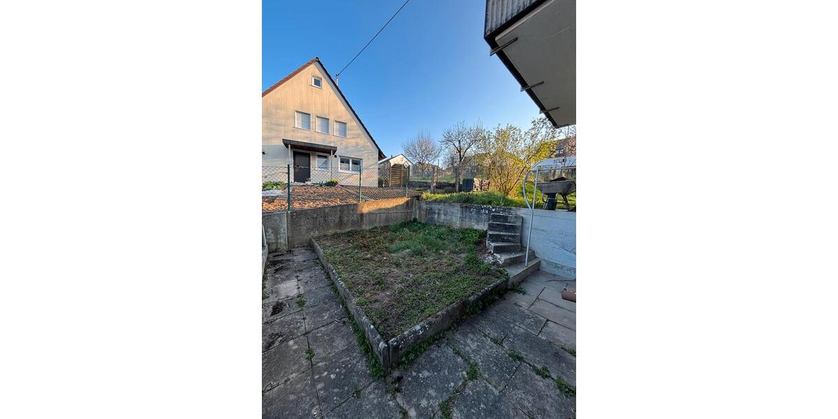 Freistehendes Einfamilienhaus mit großem Garten zur Miete! 7 zimmer