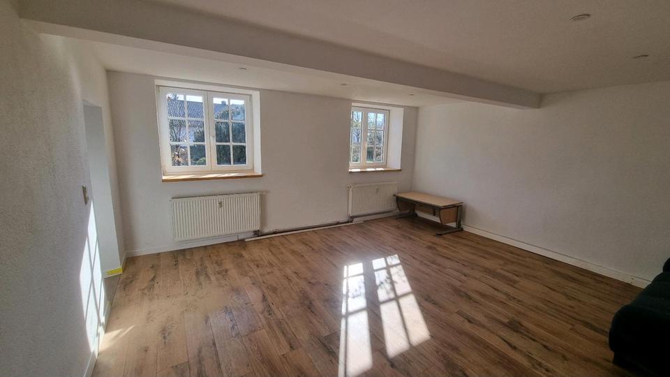 Erdgeschoßwohnung Lahntal - 1 Zimmer, 37 m&sup2;, 360&euro; | Angebot:25230551