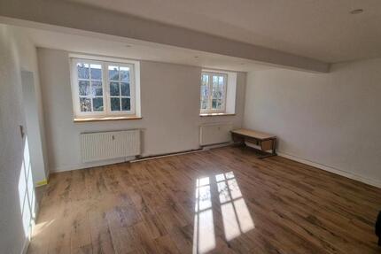 Wohnung Lahntal - 1 Zimmer, 37 m&sup2;, 360&euro; | Angebot:25230551