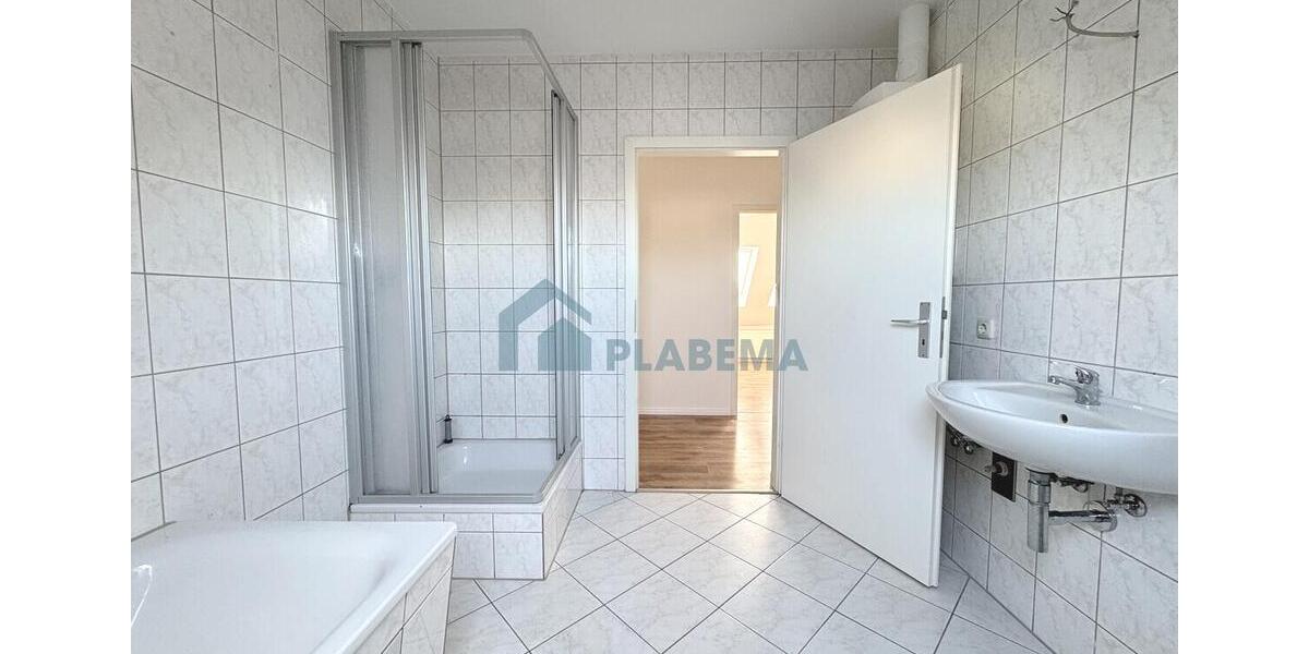 Etagenwohnung Parchim - 4 Zimmer, 95 m&sup2;, 987&euro; | Angebot:26365412