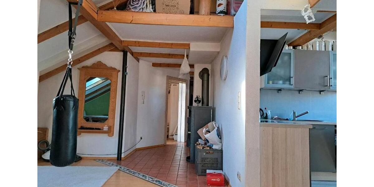 Dachgeschoßwohnung Neukirchen bei Heiligen Blut - 4 Zimmer, 135 m&sup2;, 810&euro; | Angebot:26067019