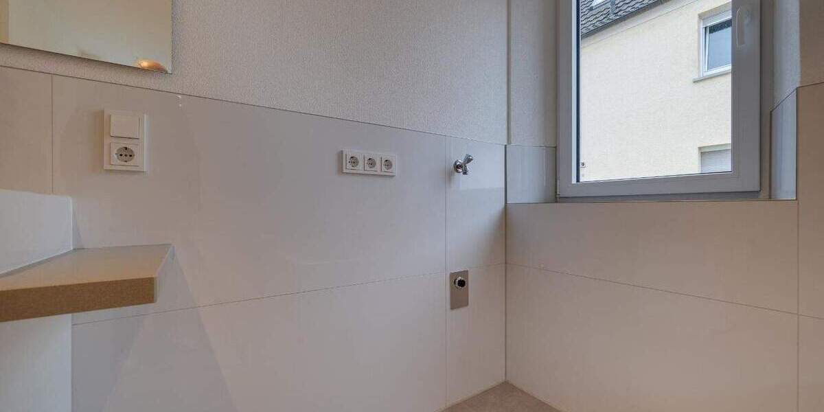 Etagenwohnung Grafenrheinfeld - 4 Zimmer, 132 m&sup2;, 1.195&euro; | Angebot:24407770