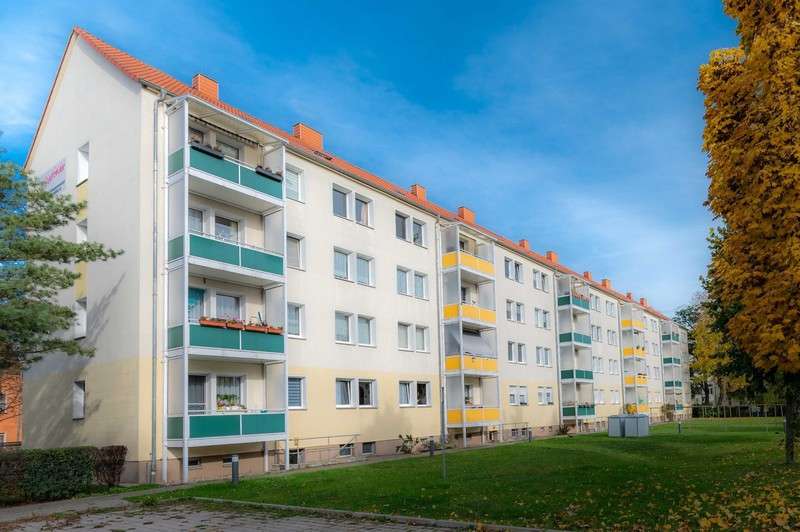 Wohnung zum Mieten in Magdeburg 300 € 47.2 m² 2 zimmer