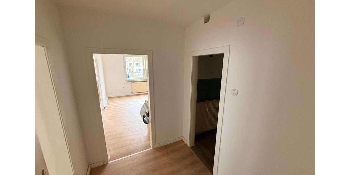 Etagenwohnung Gelsenkirchen Rotthausen - 3 Zimmer, 73 m&sup2;, 845&euro; | Angebot:26031853