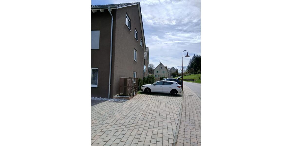 Etagenwohnung Ravenstein - 3 Zimmer, 90 m&sup2;, 900&euro; | Angebot:26325782