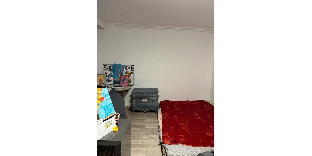 Wohnen auf Zeit Düsseldorf Stadtbezirk 9 - 5 Zimmer, 25 m&sup2;, 600&euro; | Angebot:24617606