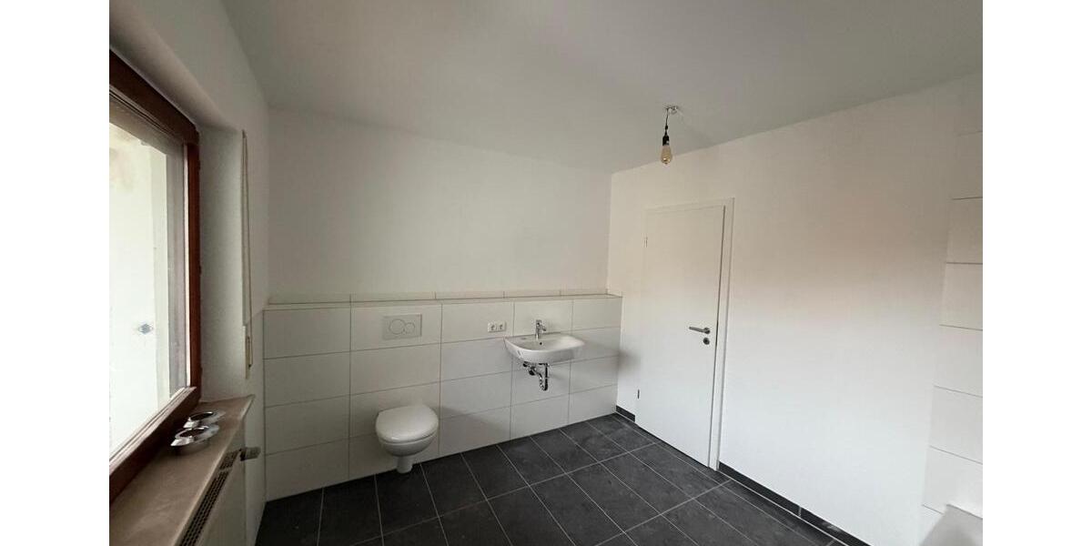 Zu Vermieten eine Sanierte 2 Zimmer Wohnung in Hungen- Nonnenroth 2 zimmer