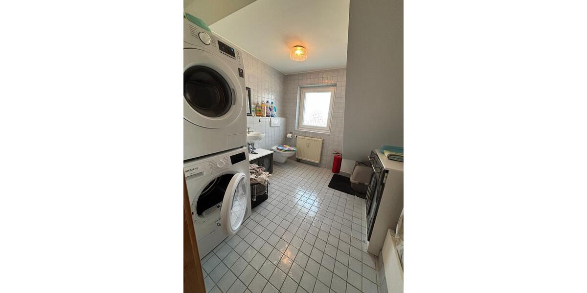 Dachgeschoßwohnung Markt Indersdorf - 4 Zimmer, 130 m&sup2;, 2.150&euro; | Angebot:25881481