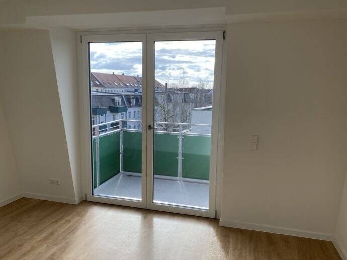 Deine 3-R-Maisonette Whg in Altbau, gr. Blk, Wendeltreppe 3 zimmer