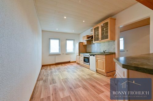 XL 5-Raum-Wohnung in Lauter-Bernsbach mit Einbauküche und viel Platz zu Mieten 5 zimmer