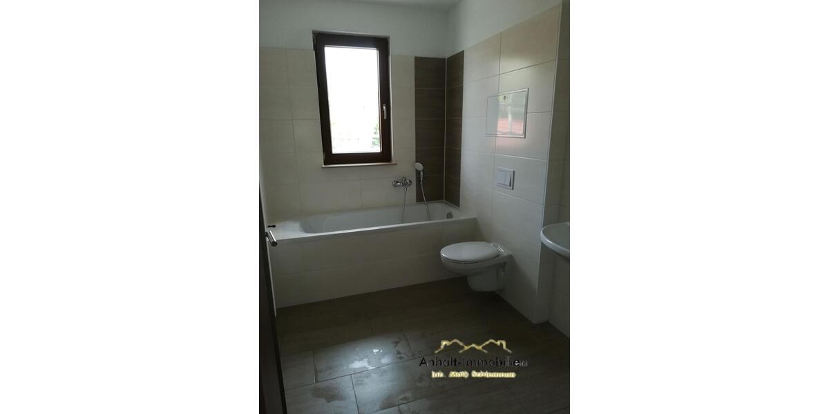 Etagenwohnung Delitzsch - 4 Zimmer, 102 m&sup2;, 860&euro; | Angebot:26645163
