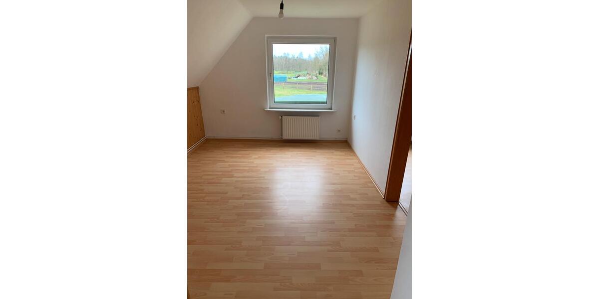 Doppelhaushälfte Tostedt - 5 Zimmer, 110 m&sup2;, 1.150&euro; | Angebot:24314458