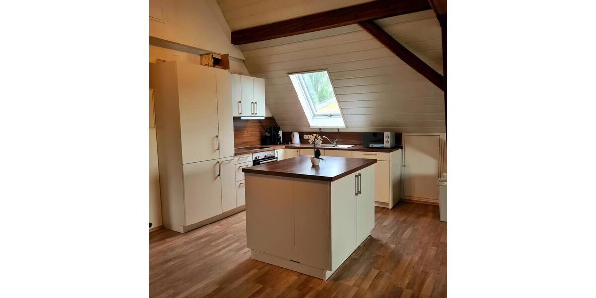 Wohnen auf Zeit Ochsenfurt - 4 Zimmer, 110 m&sup2;, 10&euro; | Angebot:24810465