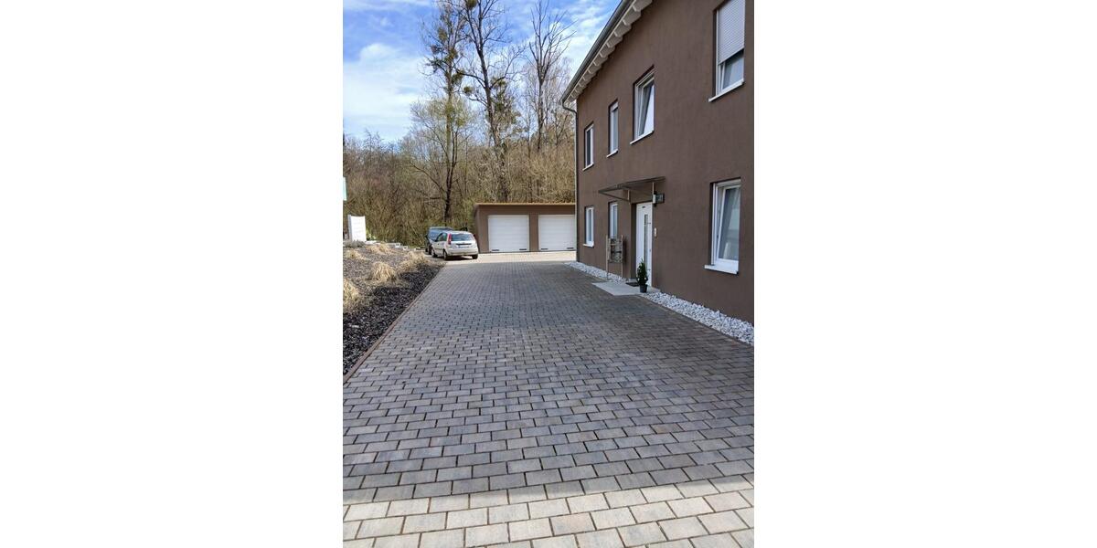 Etagenwohnung Ravenstein - 3 Zimmer, 90 m&sup2;, 900&euro; | Angebot:26325782