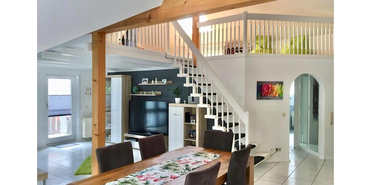 Dachgeschoßwohnung Lahr (Schwarzwald) - 2.5 Zimmer, 95 m&sup2;, 1.000&euro; | Angebot:25403641