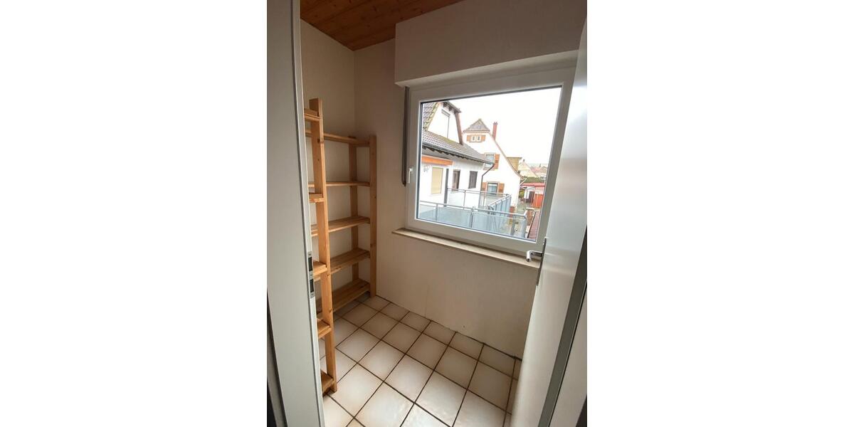 Einfamilienhaus Rockenhausen - 5 Zimmer, 124 m&sup2;, 1.300&euro; | Angebot:25144670