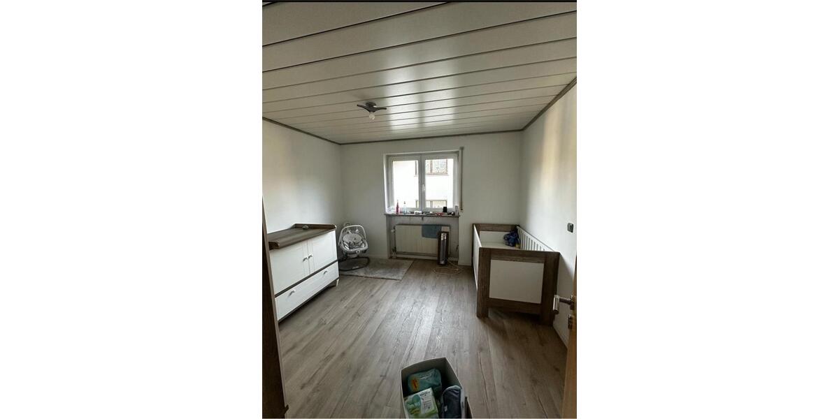 4 Zimmer Wohnung mit Gartenanteil 4 zimmer