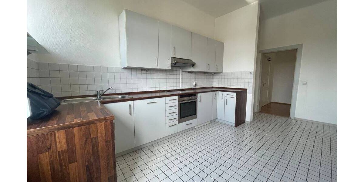 Etagenwohnung Rastatt - 3 Zimmer, 112 m&sup2;, 960&euro; | Angebot:26154386