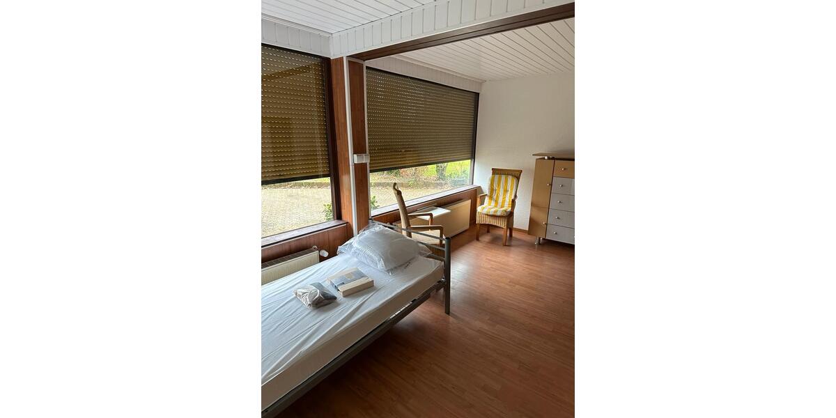 Wohnen auf Zeit Elsfleth - 14 Zimmer, 400 m&sup2;, 11&euro; | Angebot:24609570