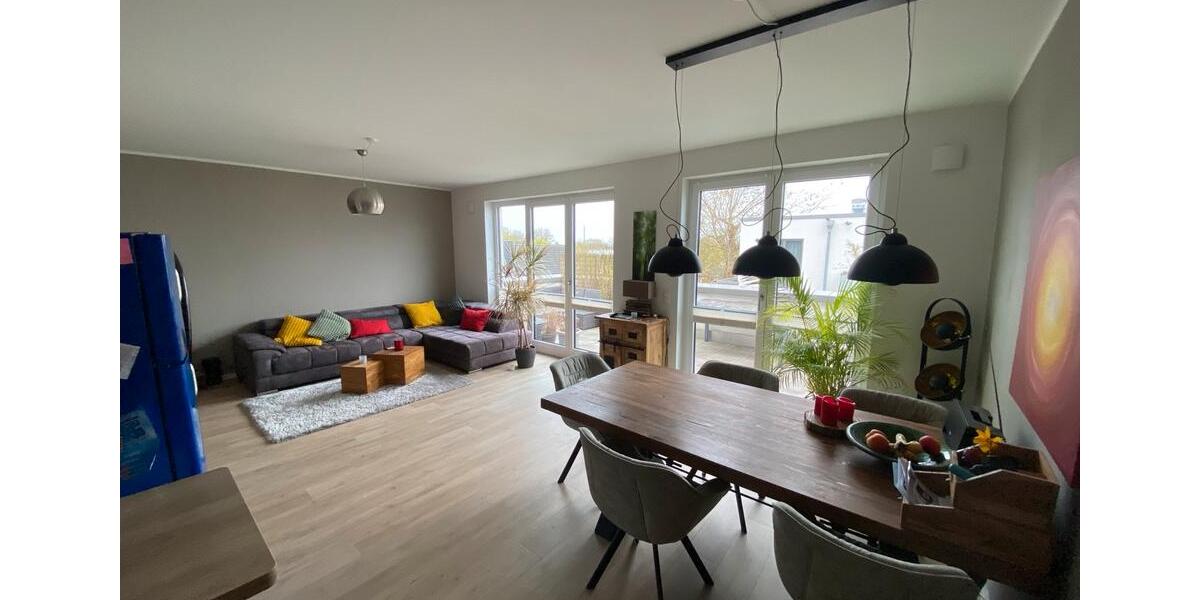 Dachgeschoßwohnung Uetersen - 3 Zimmer, 83 m&sup2;, 1.320&euro; | Angebot:26690586