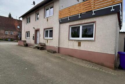 Haus Mehlingen - 8 Zimmer, 135 m&sup2;, 1.650&euro; | Angebot:26566911