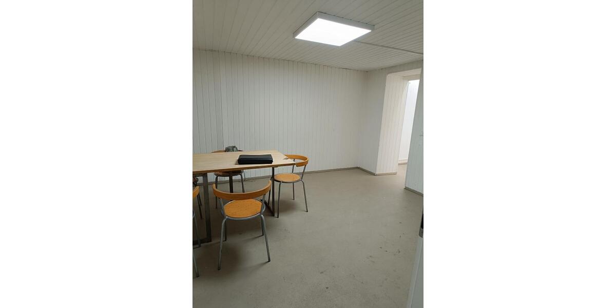 Büro- oder Lagerräume auf 50m², Hannover-OststadtList - Tiefparterre! zimmer