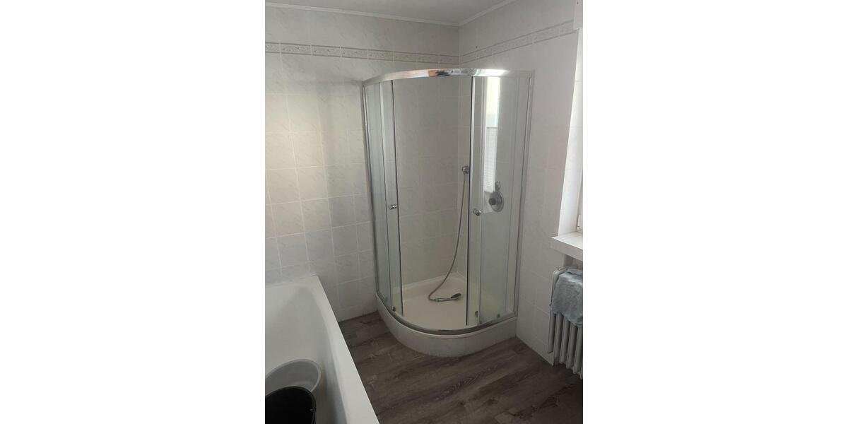 Etagenwohnung Dinklage - 9 Zimmer, 130 m&sup2;, 1.150&euro; | Angebot:25879934