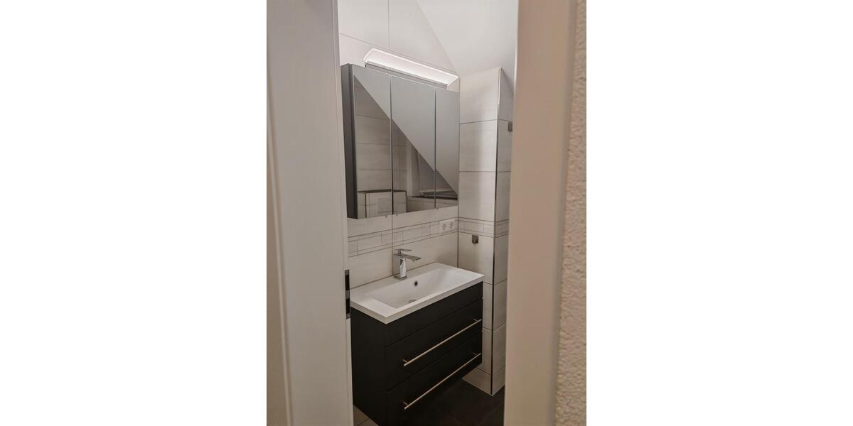 Dachgeschoßwohnung Ostfildern - 2 Zimmer, 45 m&sup2;, 1.000&euro; | Angebot:26414229