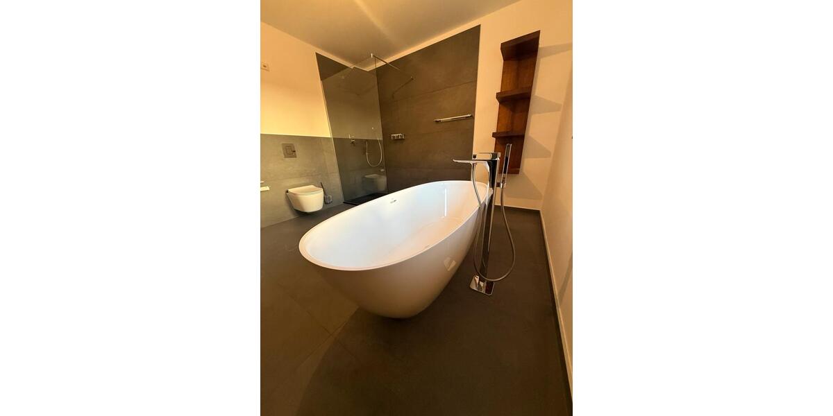 Etagenwohnung Felsberg - 3 Zimmer, 108 m&sup2;, 1.190&euro; | Angebot:25026376