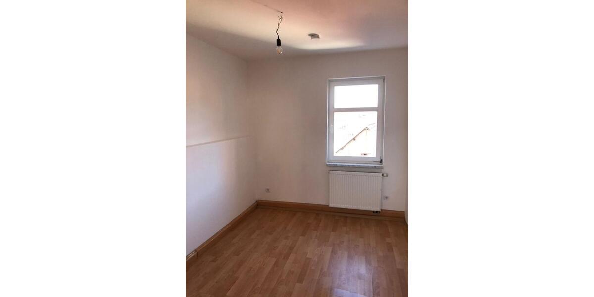 Dachgeschoßwohnung Meiningen - 3 Zimmer, 79 m&sup2;, 550&euro; | Angebot:24863020