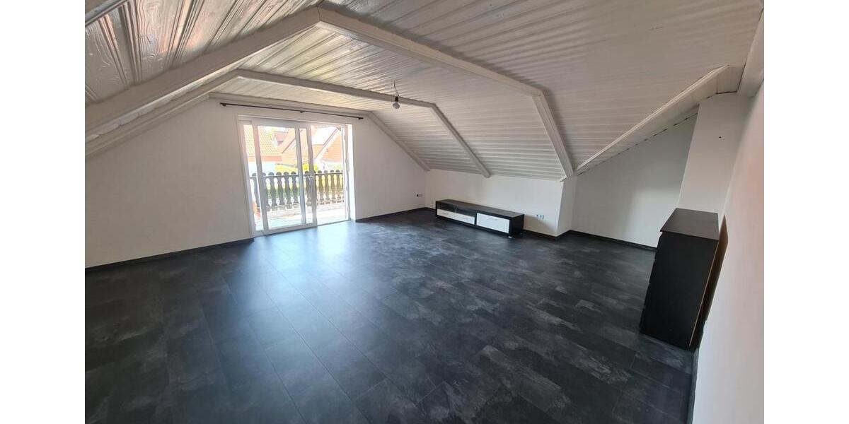 Dachgeschoßwohnung Genderkingen - 3 Zimmer, 92 m&sup2;, 920&euro; | Angebot:26517891