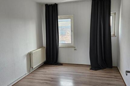 Wohnung Schöningen - 3 Zimmer, 75 m&sup2;, 510&euro; | Angebot:25171704