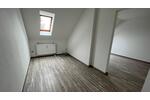 Dachgeschoßwohnung Werdau - 4 Zimmer, 80 m&sup2;, 500&euro; | Angebot:23808651