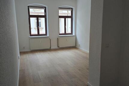 Wohnung Neustadt in Sachsen - 3 Zimmer, 73 m&sup2;, 430&euro; | Angebot:25613108