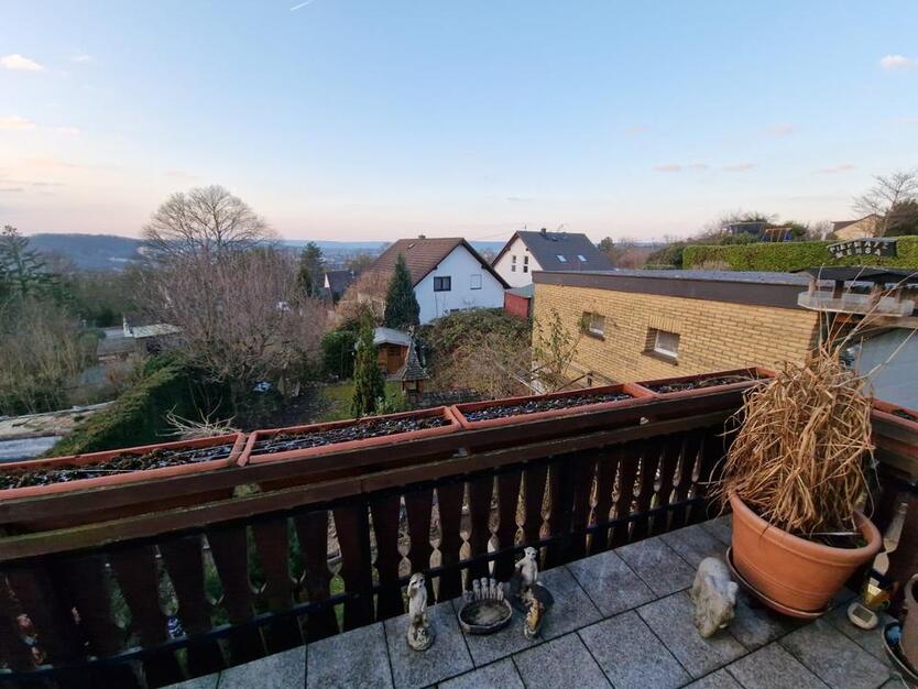 Schönes Haus in ruhiger Hanglage in einer Sackgasse zu vermieten zimmer