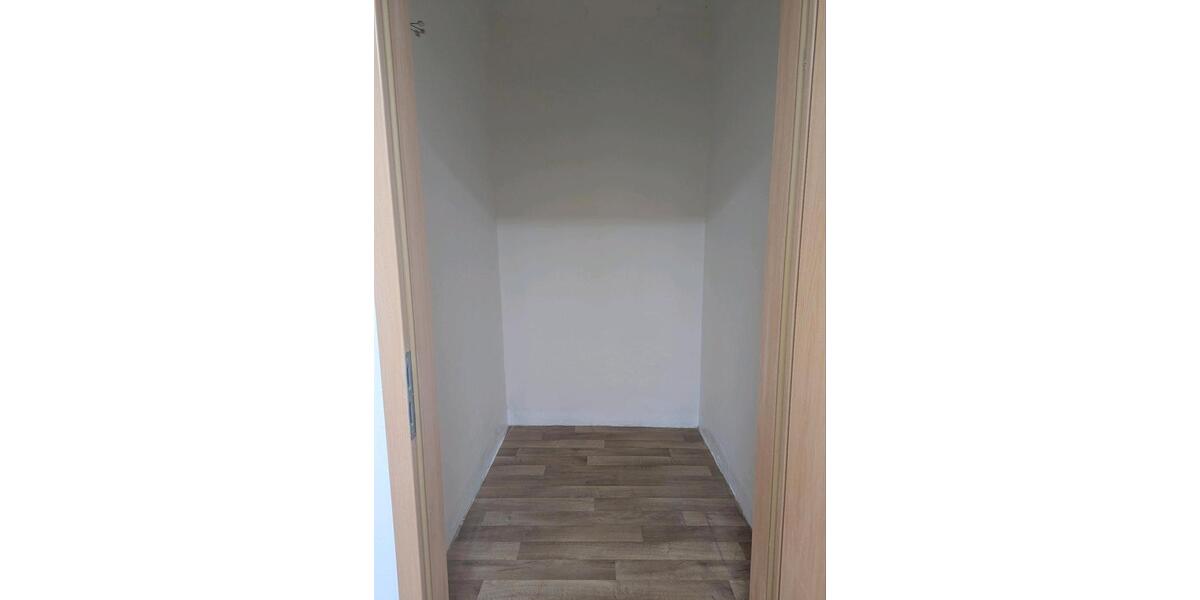 Dachgeschoßwohnung Annaberg-Buchholz Buchholz - 4 Zimmer, 110 m&sup2;, 650&euro; | Angebot:25971817