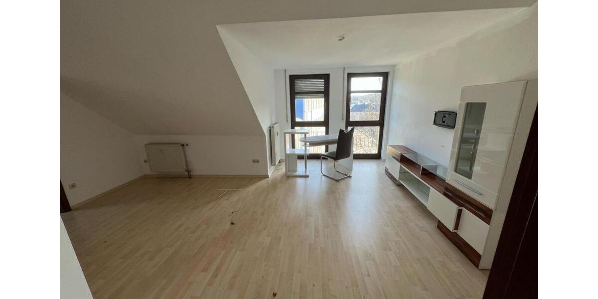 Dachgeschoßwohnung Naila - 2 Zimmer, 58 m&sup2;, 375&euro; | Angebot:24474413