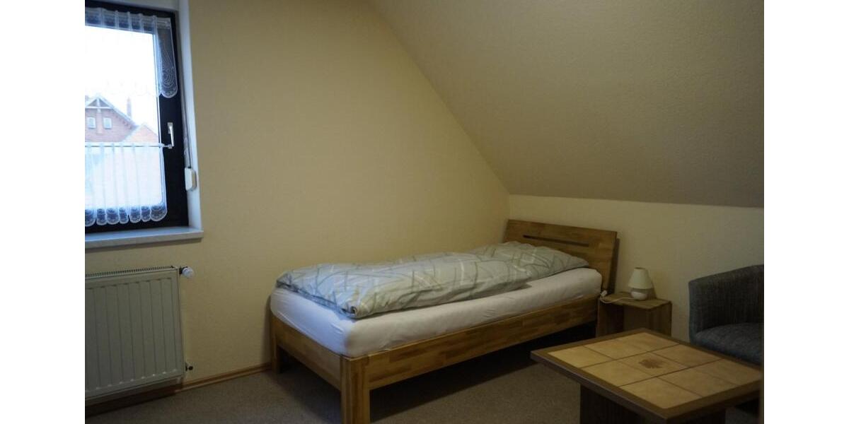 Wohnen auf Zeit Liebenau - 3 Zimmer, 100 m&sup2;, 35&euro; | Angebot:25804829