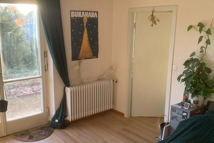 2 Zimmer (unmöbliert mögl.) in einer großen WG mit riesen Garten 2 zimmer