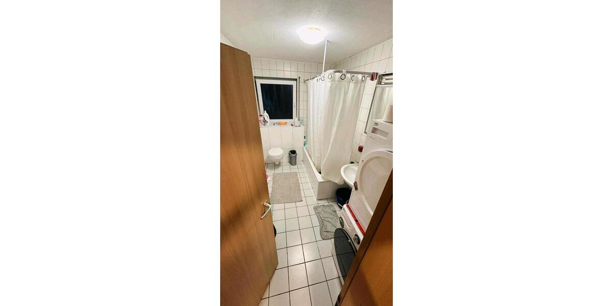 Etagenwohnung Sachsenheim - 2.5 Zimmer, 72 m&sup2;, 1.000&euro; | Angebot:24840696