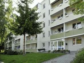 Wohnung zum Mieten in Zwickau 271,48 € 49.36 m²