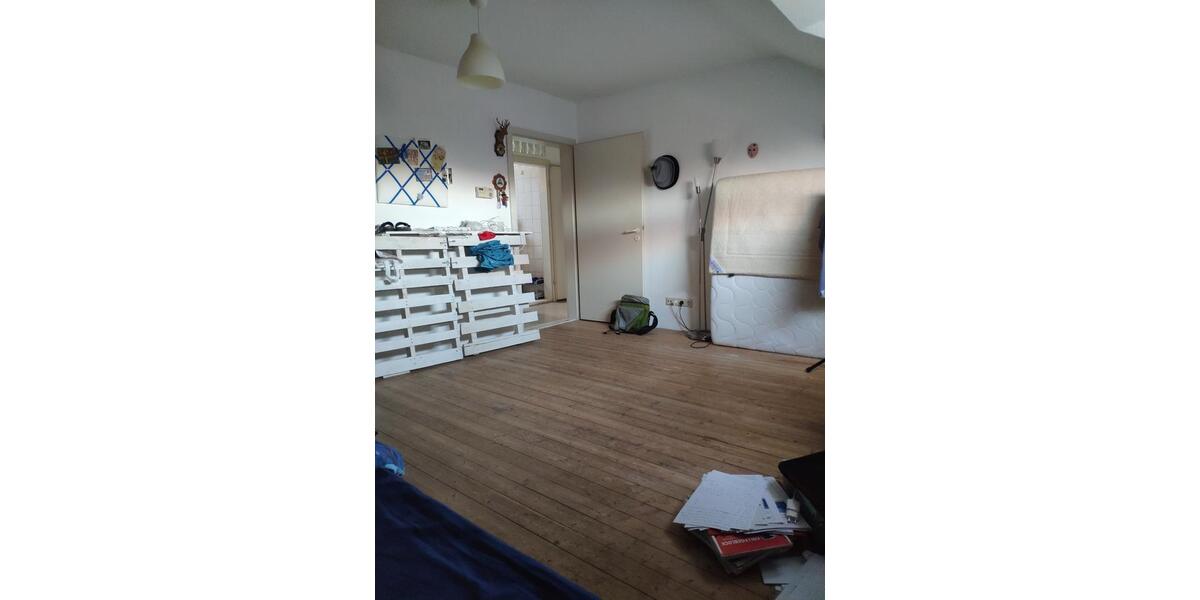 Dachgeschoßwohnung Karlsruhe Beiertheim-Bulach - 1 Zimmer, 1 m&sup2;, 620&euro; | Angebot:25309314