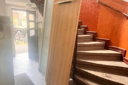 Wohnung Saarbrücken - 5 Zimmer, 120 m&sup2;, 1.000&euro; | Angebot:24611813