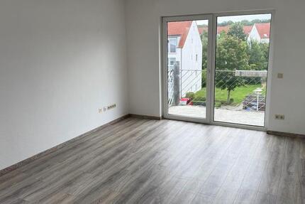 Auf Wunsch neue Einbauküche für Sie – sanierte BalkonWohnung zu sofort bezugsfertig