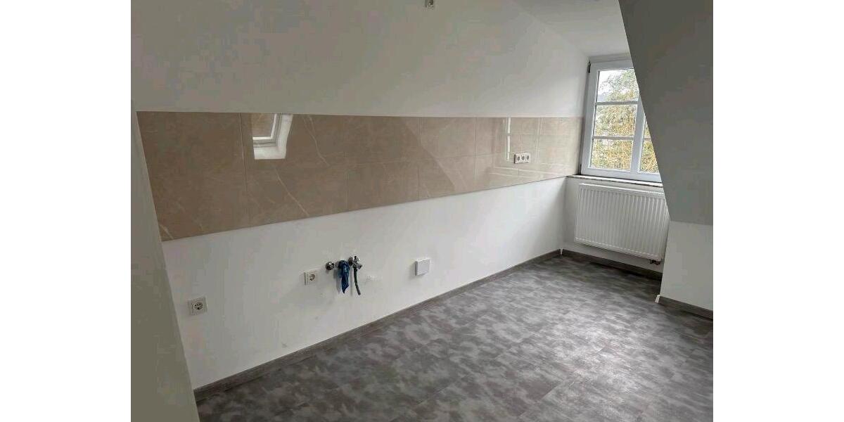 Dachgeschoßwohnung Sankt Augustin - 4 Zimmer, 65 m&sup2;, 950&euro; | Angebot:26222268