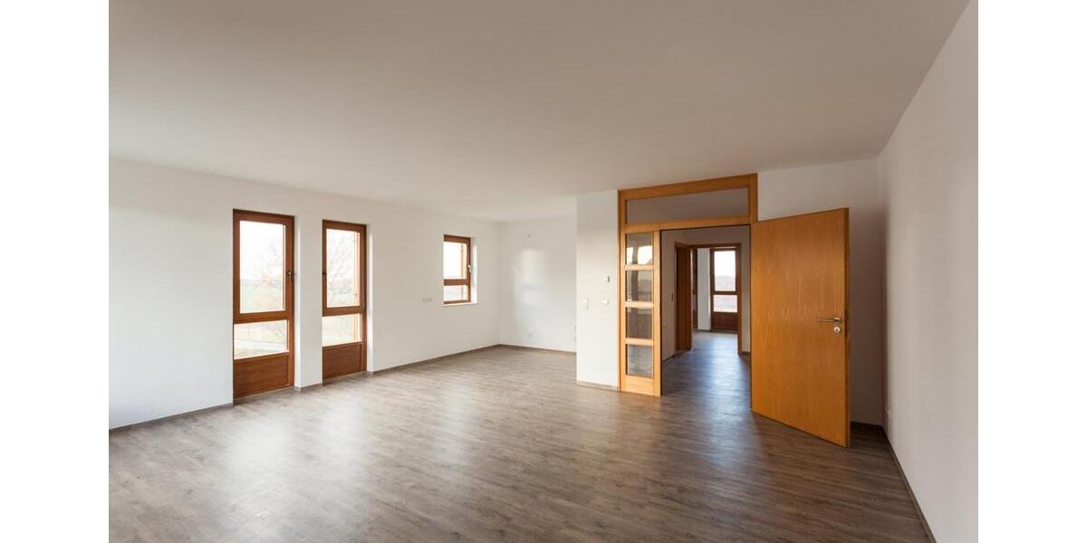 Etagenwohnung Frohburg - 2 Zimmer, 64 m&sup2;, 500&euro; | Angebot:26591368