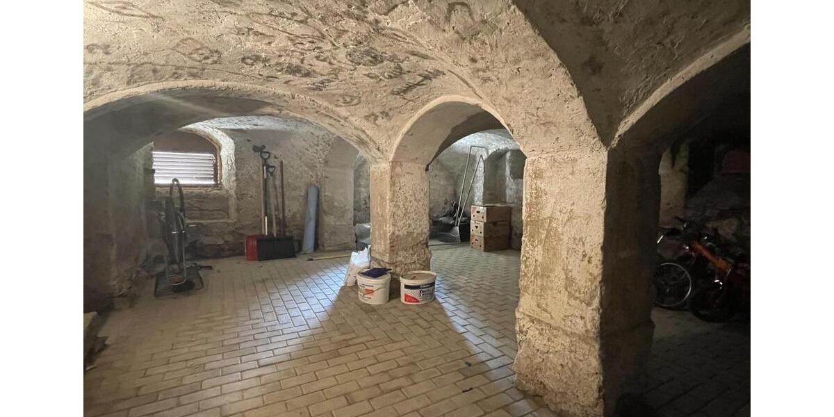 4-Zimmer Wohnung, frisch saniert und bezugsfertig (A1647) 4 zimmer